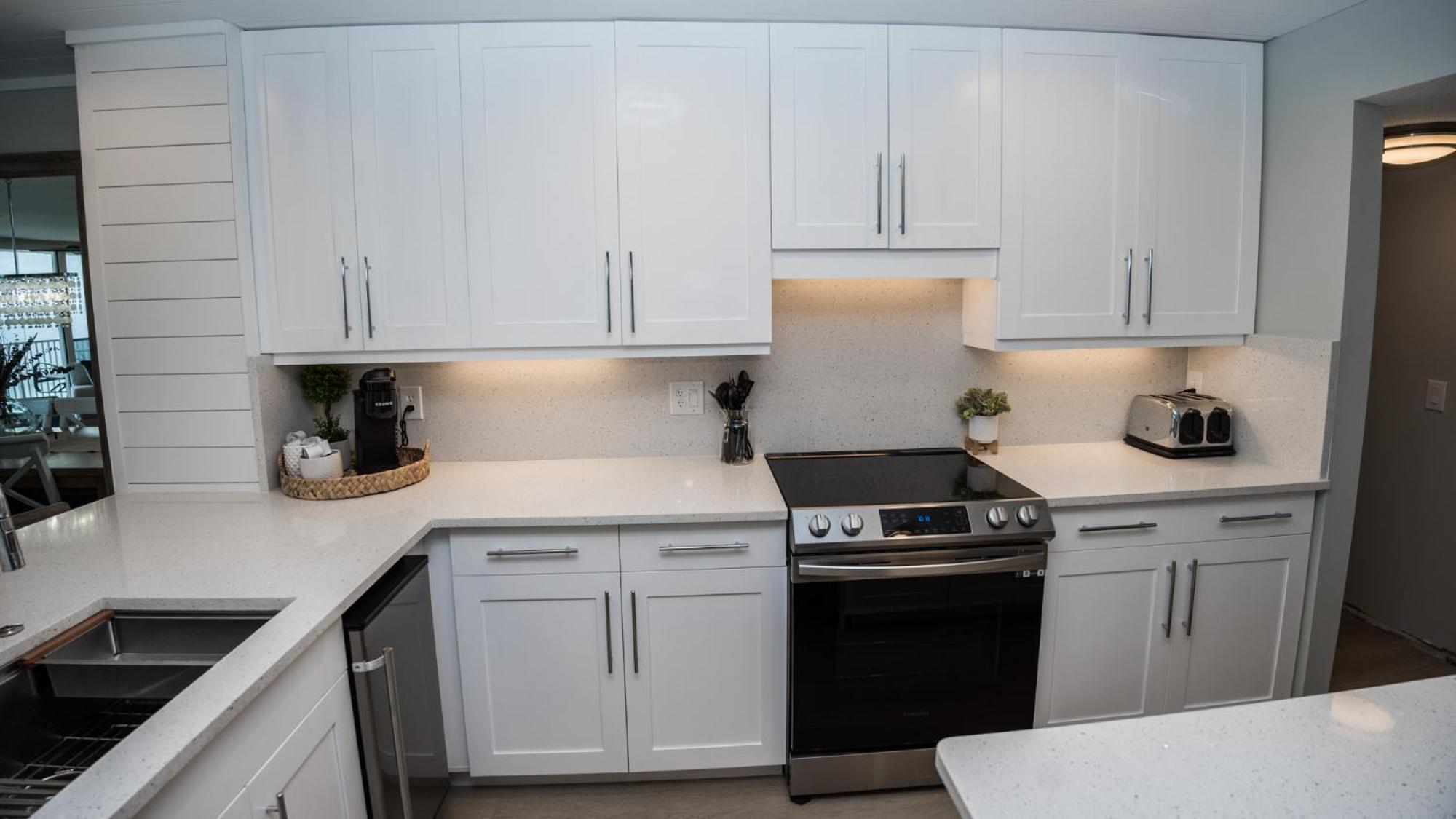 New Rental - 3Br 3Ba Corner Beachfront - 2024 Remodel - 3 Pools, Tiki Hut, Gym, Tennis Panama City Beach Eksteriør bilde