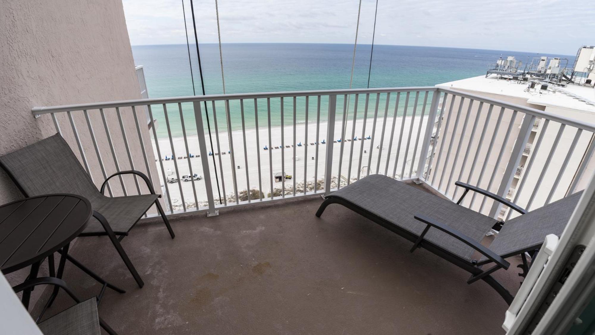 New Rental - 3Br 3Ba Corner Beachfront - 2024 Remodel - 3 Pools, Tiki Hut, Gym, Tennis Panama City Beach Eksteriør bilde